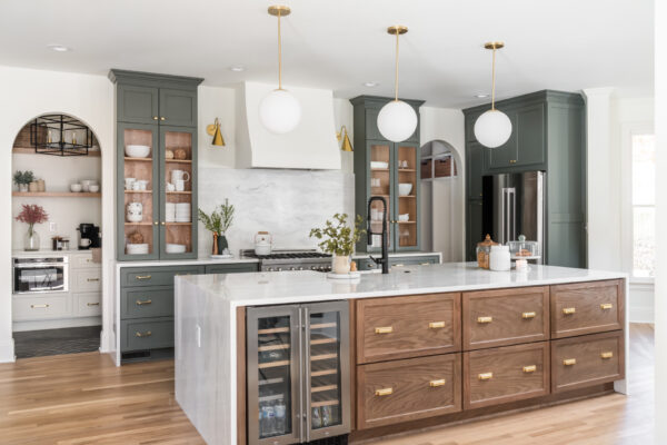Elegance Marble Showcase of Kitchen Cabinets