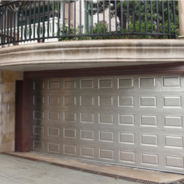 Flap Garage Door: Quick Open & Space-Saving - Image 2