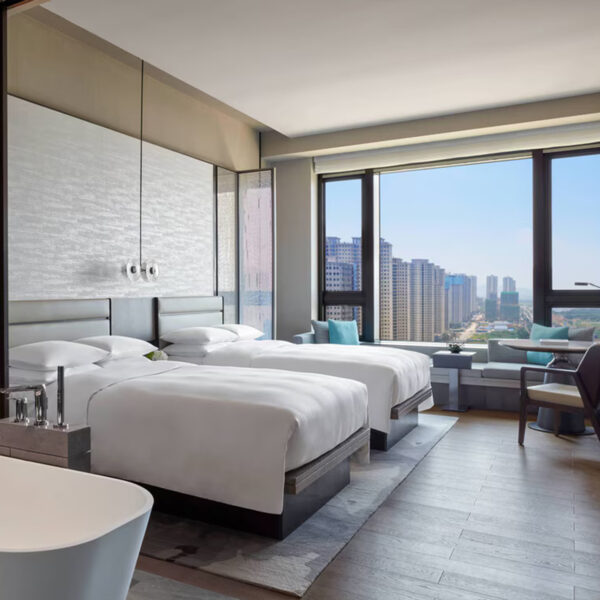 SASO-Certified Premium Hotel Furniture: Sleek Designs for Saudi's High-End Hospitality Projects - Image 2